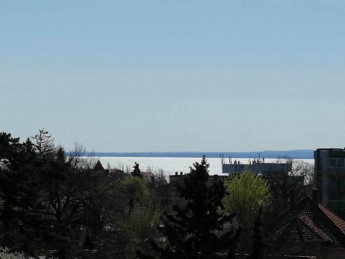 Lux Apartman Balatonfured Luaran gambar