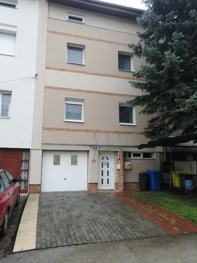 Lux Apartman Balatonfured Luaran gambar