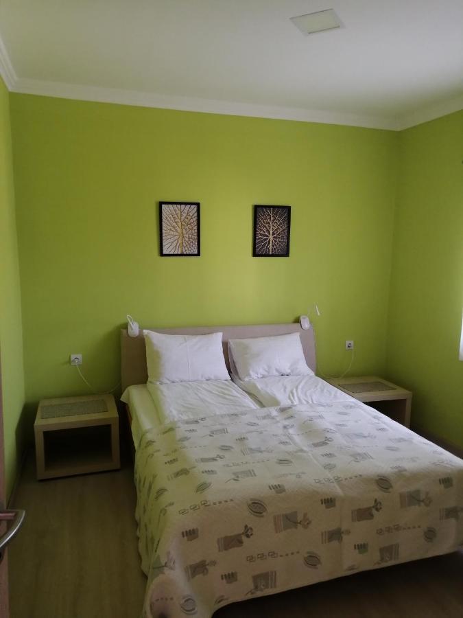 Lux Apartman Balatonfured Luaran gambar