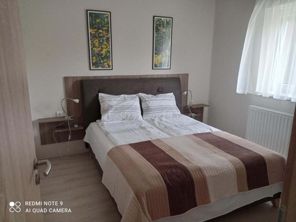 Lux Apartman Balatonfured Luaran gambar