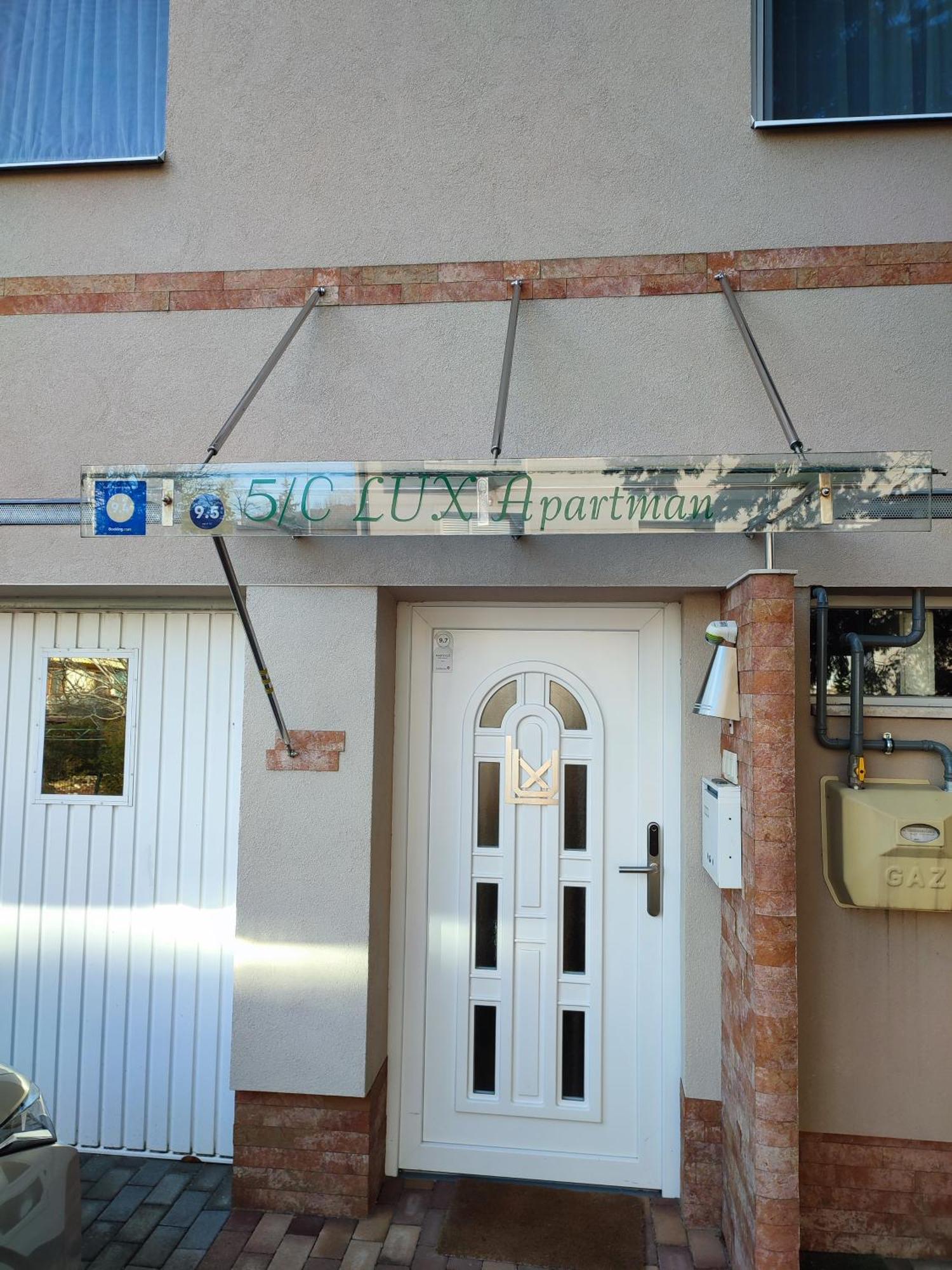 Lux Apartman Balatonfured Luaran gambar