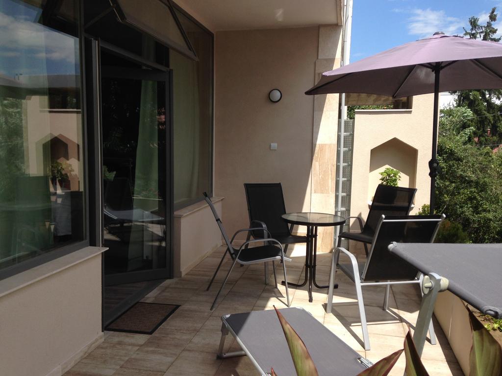 Lux Apartman Balatonfured Luaran gambar