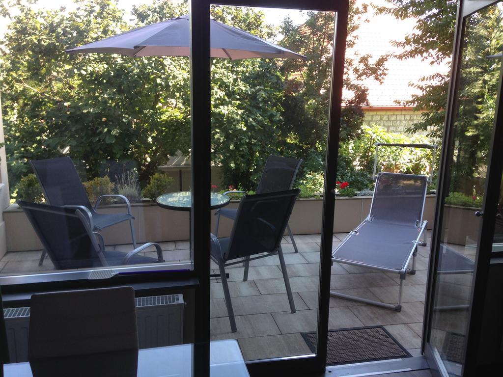 Lux Apartman Balatonfured Luaran gambar